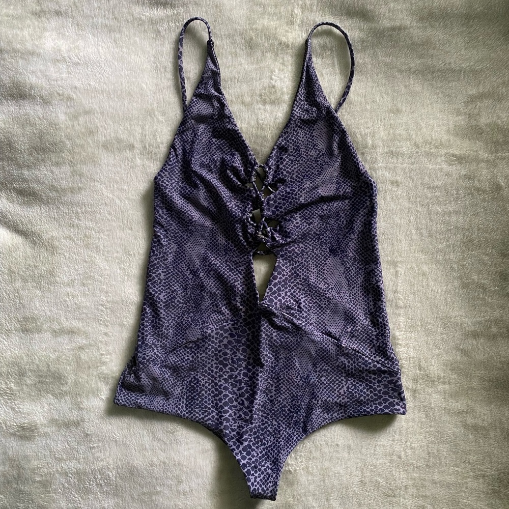 ACACIA SWIM - TRADED